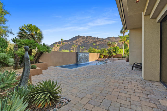 73481 Mariposa Drive, Palm Desert CA: https://media.crmls.org/mediaz/72521efd-bd52-4248-8d92-3917eaeb86c6.jpg