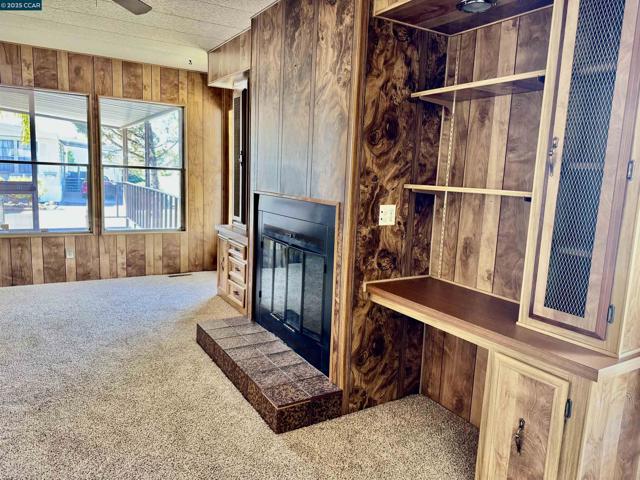 256 Oahu Drive, Pittsburg CA: https://media.crmls.org/mediaz/725223eb-adbb-49ff-83ed-79fb0d2d1c13.jpg