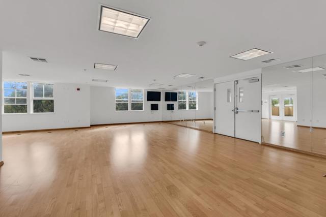 Image 40 of 53 For 1883 Agnew Road 301