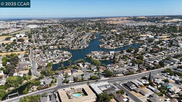 301 Grangnelli Ave, Antioch CA: https://media.crmls.org/mediaz/7253e950-9e9f-463e-a97a-f064ff8eea86.jpg