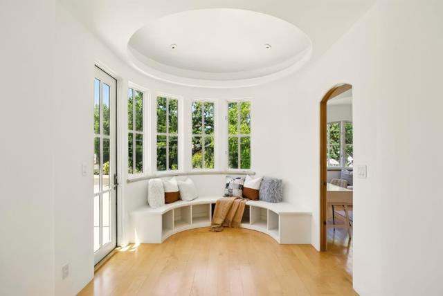 842 Boyce Avenue, Palo Alto CA: https://media.crmls.org/mediaz/725515cf-ffe3-4491-a367-da077bfe88f6.jpg
