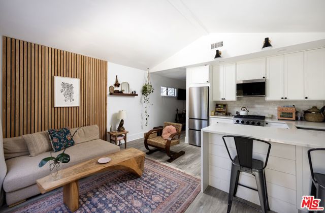 Drew Fenton | 29328 Heathercliff Road Malibu CA | MLS: 7286052