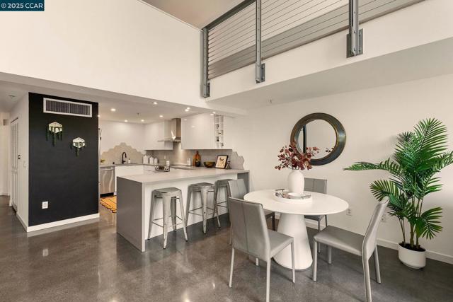 1200 65Th St, Emeryville CA: https://media.crmls.org/mediaz/7256e510-8ceb-4873-9772-35b2e626612f.jpg