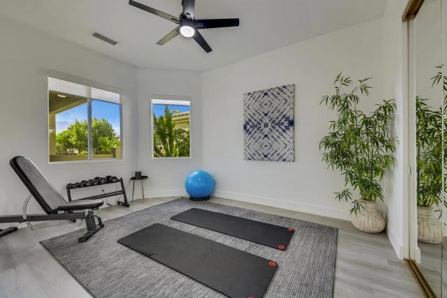54 GYMROOM  mls
