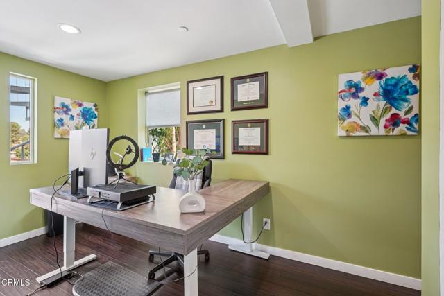 4255 Raynol Street, Los Angeles CA: https://media.crmls.org/mediaz/7258abbc-d762-4177-bd74-1318425dba4f.jpg
