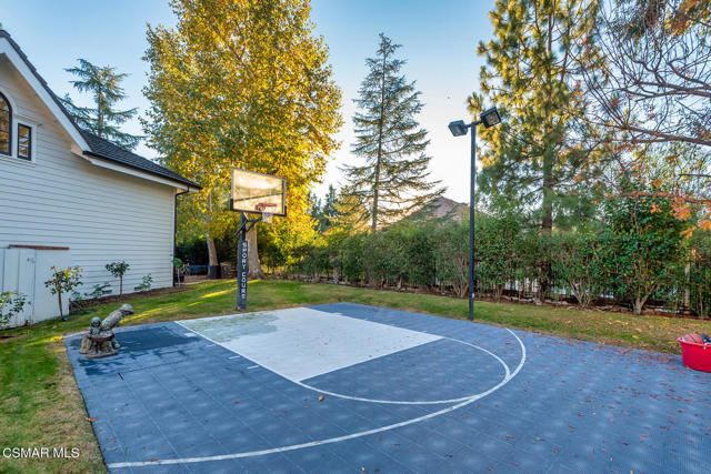 28845 Countryside Drive, Agoura Hills CA: https://media.crmls.org/mediaz/7259ac9b-fd49-4158-b739-40cfed50e685.jpg