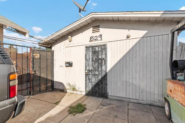 Image 8 of 22 For 523 Highland