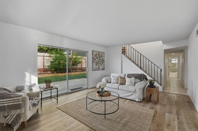 1806 Stewart St, Oceanside CA: https://media.crmls.org/mediaz/725ae04b-915a-4c7a-ab9b-7716dd55b91e.jpg