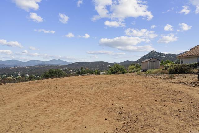 Detail Gallery Image 14 of 20 For 23627 Calistoga Pl, Ramona,  CA 92065 - 3 Beds | 2/1 Baths