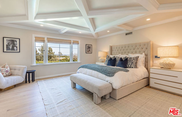 1756 Correa Way, Los Angeles CA: https://media.crmls.org/mediaz/725c0fa7-2abd-4b83-ad74-90b6a46c0869.jpg