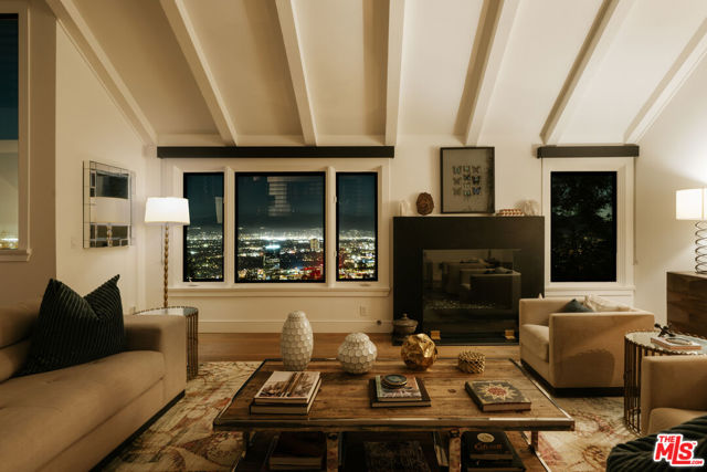 Image 6 of 20 For 7825 Torreyson Drive