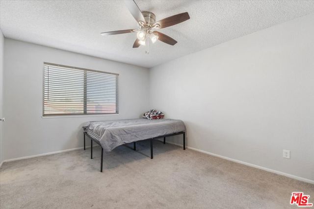 2104 El Domingo Circle, Lancaster CA: https://media.crmls.org/mediaz/725c4680-7cb9-41b2-aef4-95a85eb399dc.jpg