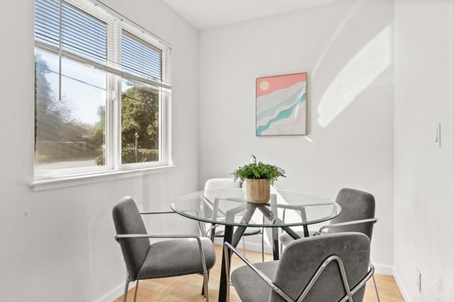 990 Rose Avenue, Mountain View CA: https://media.crmls.org/mediaz/725cc074-b14d-43d0-9efe-337e09ca1368.jpg