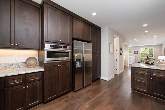 3037 Baze Road, San Mateo CA: https://media.crmls.org/mediaz/725cf467-8ecf-488a-bfe1-602dfd6eff5f.jpg