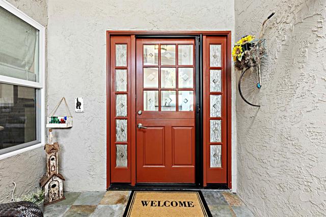 Detail Gallery Image 7 of 44 For 3743 Rosemary Way, Oceanside,  CA 92057 - 2 Beds | 2 Baths