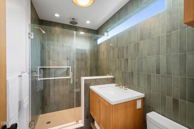 1932 1/4 Hillhurst Avenue, Los Angeles CA: https://media.crmls.org/mediaz/725f8d77-1d45-4fe5-8fcb-76f5e7b8e77d.jpg
