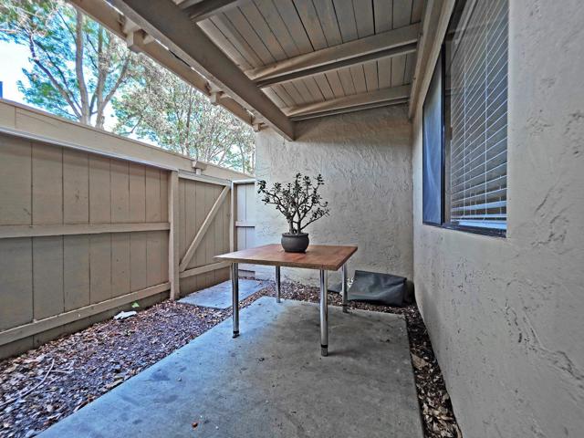 980 Kiely Boulevard, Santa Clara CA: https://media.crmls.org/mediaz/725fc561-4304-456f-82bc-c53fe62ed5bb.jpg