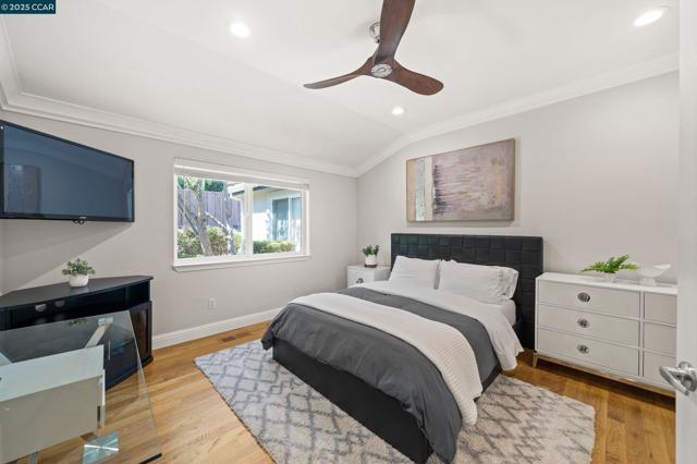 628 Sugarloaf Ct, Walnut Creek CA: https://media.crmls.org/mediaz/72612a0d-d4ea-46e1-aa8a-93ea8e1fabad.jpg