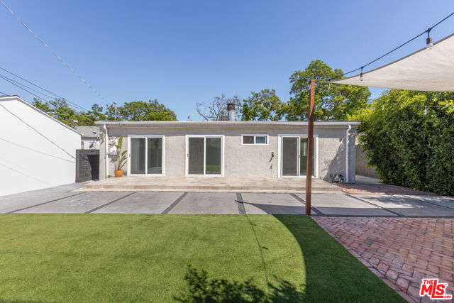 3921 S Victoria Avenue, Los Angeles CA: https://media.crmls.org/mediaz/72613287-b23a-4774-bfc6-a7c17fb896a7.jpg