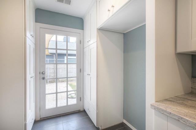 Detail Gallery Image 12 of 25 For 769 Magnolia Ave #B,  Carlsbad,  CA 92008 - 3 Beds | 2 Baths