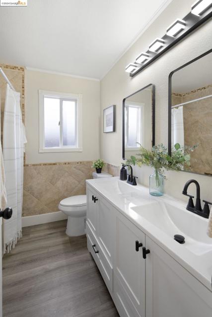 Image 23 of 26 For 2444 39th Ave