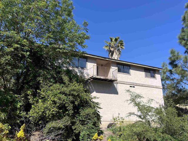 Detail Gallery Image 3 of 24 For 8438 Fanita Dr, Santee,  CA 92071 - 3 Beds | 2 Baths