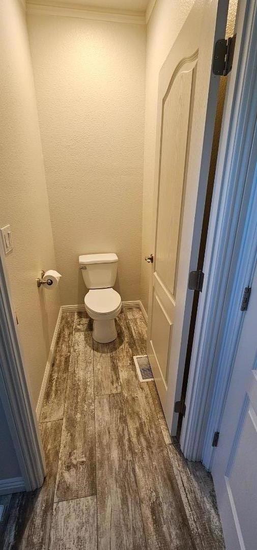 553 Millpond Drive, San Jose CA: https://media.crmls.org/mediaz/7262c216-e1a5-4812-830a-affa1fc76904.jpg