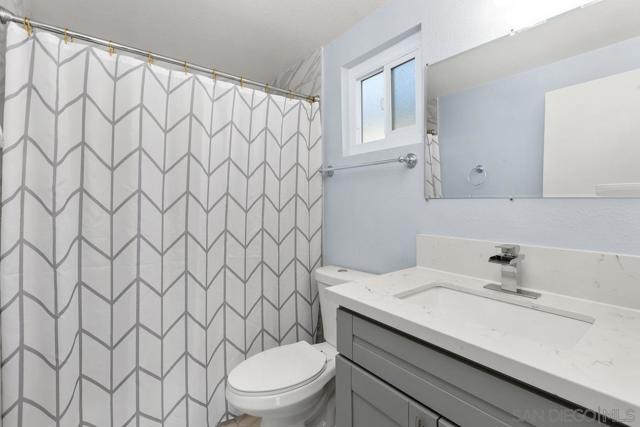 9956 Via Debbie, Santee CA: https://media.crmls.org/mediaz/72630fd8-f9d1-4125-96a7-e519229f3f7e.jpg
