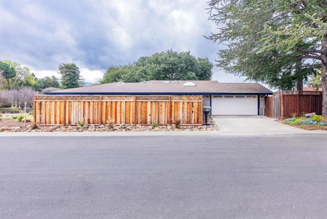 2083 Louise Lane, Los Altos CA: https://media.crmls.org/mediaz/72641da6-6903-4fda-950f-3002fc61892c.jpg