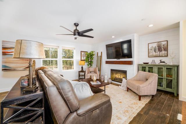Detail Gallery Image 5 of 41 For 1023 Olive Ave, Ramona,  CA 92065 - 3 Beds | 3/1 Baths