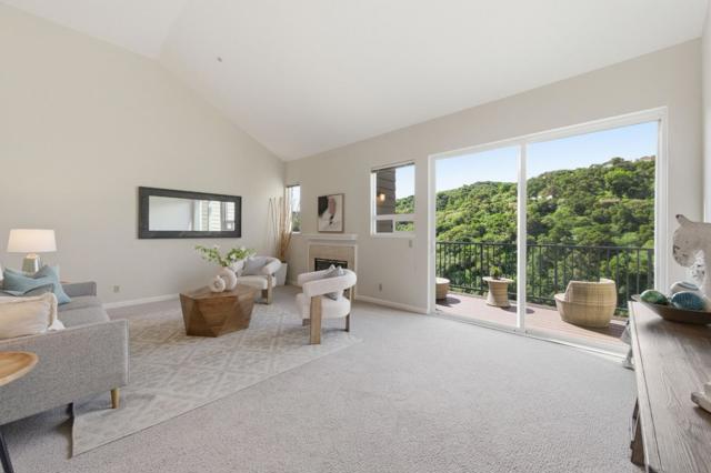 1040 Continentals Way, Belmont CA: https://media.crmls.org/mediaz/726488b8-1490-4336-89c0-17bf704429f7.jpg