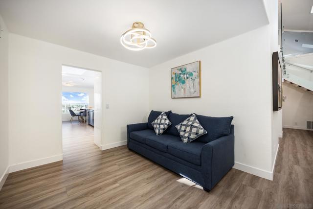 7232 Margerum Ave, San Diego CA: https://media.crmls.org/mediaz/7264a54a-f8d1-4431-adaf-a96edd21600a.jpg