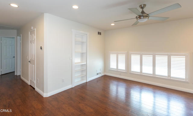 5247 San Francesca, Camarillo CA: https://media.crmls.org/mediaz/7264f194-76c2-490a-87e0-e1c0c6f09366.jpg