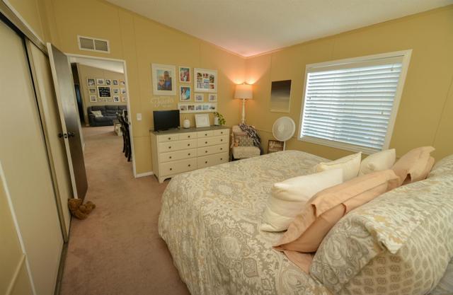 10767 Jamacha Blvd., Spring Valley CA: https://media.crmls.org/mediaz/7264fa5b-47ec-44e6-9d05-3d63085a161d.jpg
