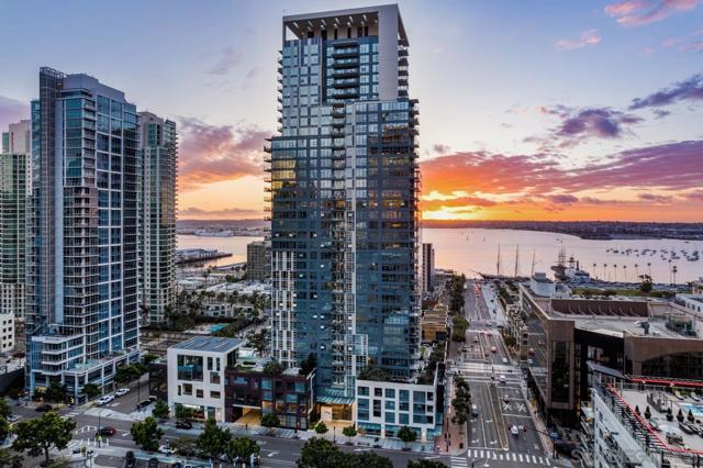 1388 Kettner Blvd, San Diego CA: https://media.crmls.org/mediaz/72651dae-b19a-416b-bb81-bba16256385c.jpg