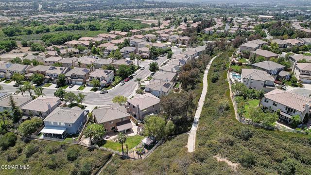 28097 Promontory Lane, Valencia CA: https://media.crmls.org/mediaz/726542d2-a92e-4119-82cb-113cc58bc94e.jpg