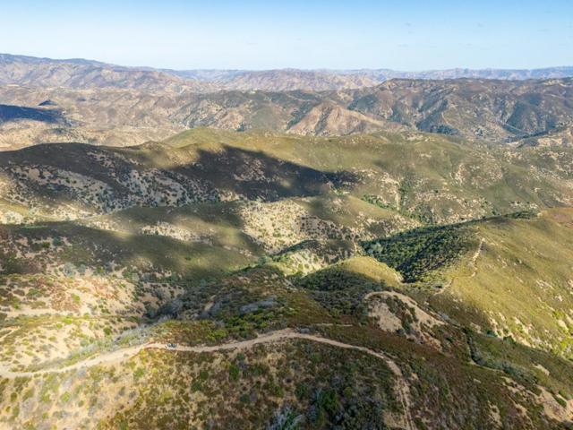 0 non-situs, Morgan Hill CA: https://media.crmls.org/mediaz/7265f1c0-bef7-4677-94bc-3a1e6cd34d11.jpg