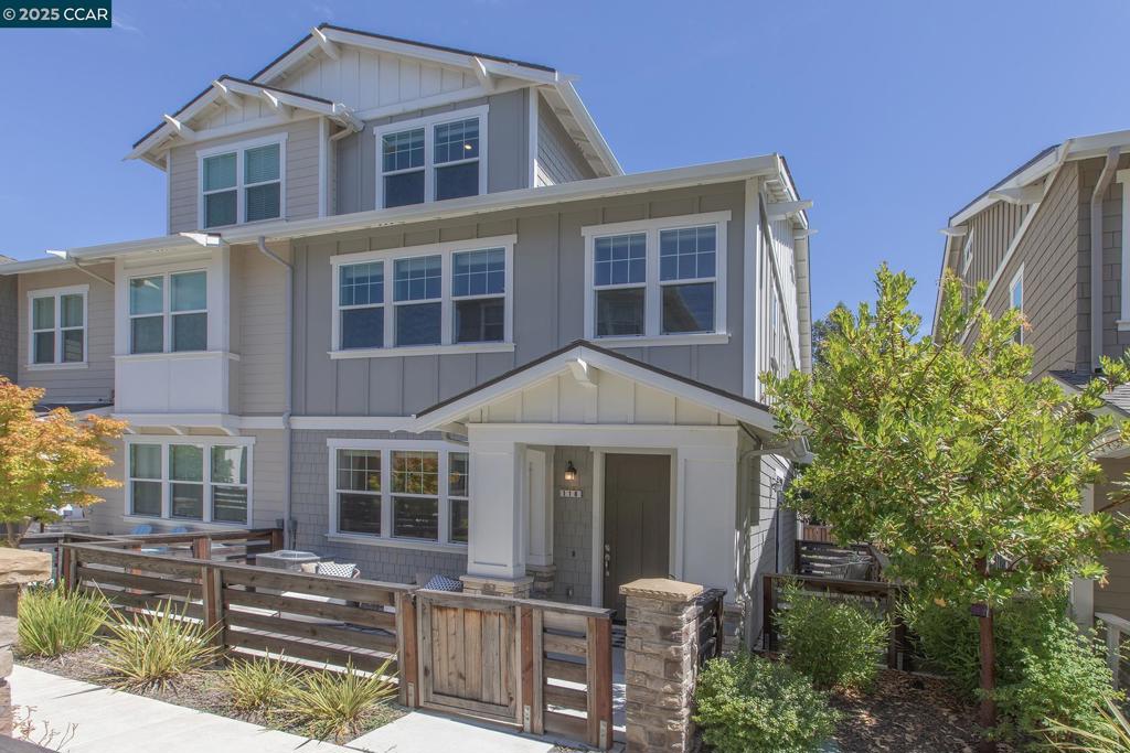 118 Wallace Cir