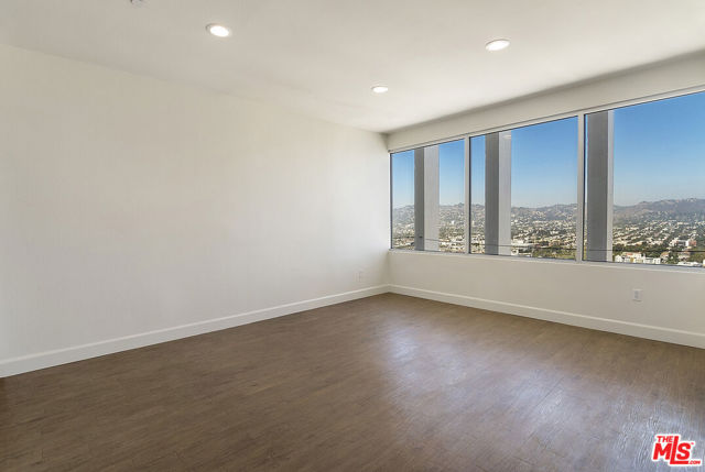 5670 Wilshire Boulevard, Los Angeles CA: https://media.crmls.org/mediaz/7266e24b-92ee-49e5-815d-7b55d3ba0daf.jpg