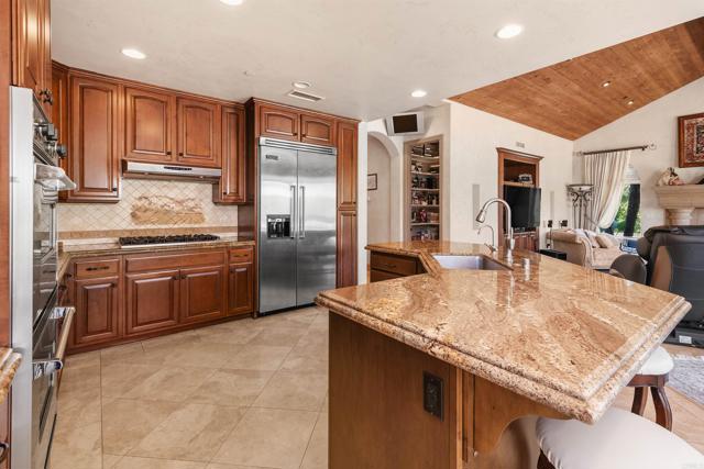 Detail Gallery Image 18 of 49 For 18545 Aliso Canyon Rd, Rancho Santa Fe,  CA 92067 - 4 Beds | 5 Baths