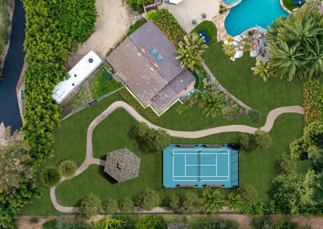 5041 El Secreto, Rancho Santa Fe CA: https://media.crmls.org/mediaz/72670118-777d-4685-84c8-56f730289280.jpg