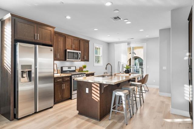 34559 Clydesdale Terrace, Fremont CA: https://media.crmls.org/mediaz/72678d99-065d-4a8a-8842-d32a3ee53bd3.jpg