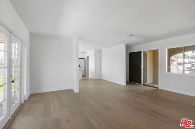 16130 Devonshire Street, Granada Hills CA: https://media.crmls.org/mediaz/7268f066-8727-435f-9f0e-66713d8690cf.jpg