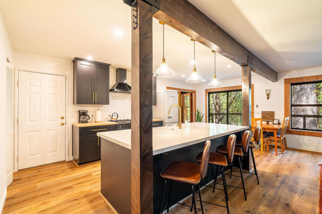 24542 Fern Valley Road, Idyllwild CA: https://media.crmls.org/mediaz/726918e9-d2e6-4ef0-b1a6-9dac66a863fb.jpg