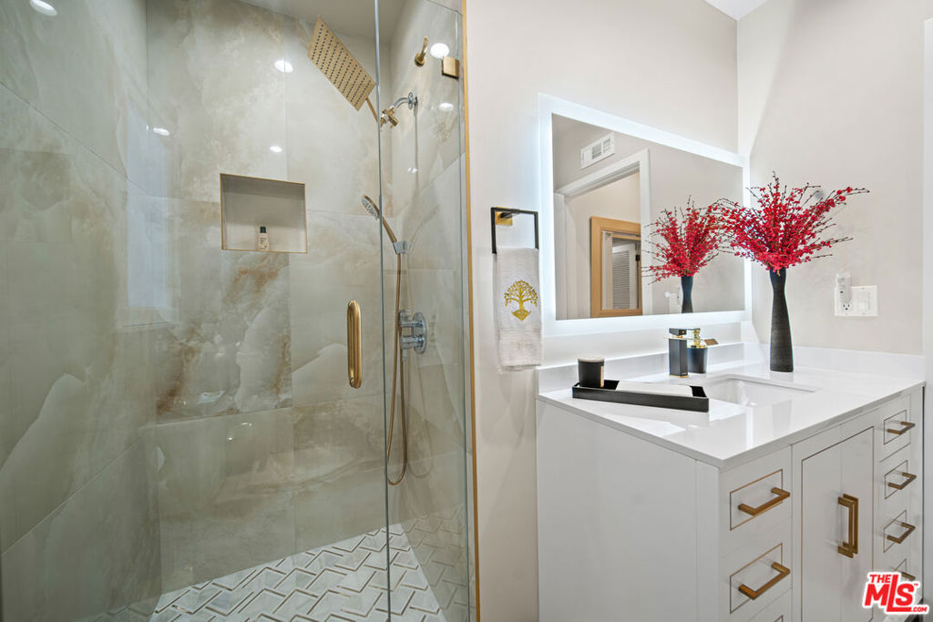 MLS #25619827 image #17