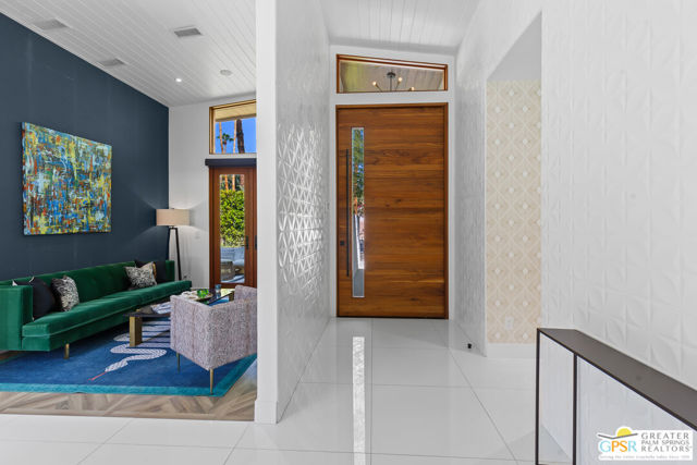 1189 N Rose Avenue, Palm Springs CA: https://media.crmls.org/mediaz/726b7cab-c6c7-4dc8-98da-fcf2ce72ceee.jpg