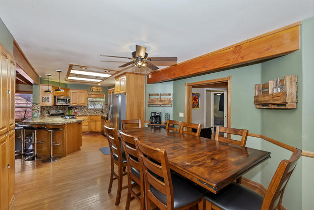 387 Wren Drive, Big Bear CA: https://media.crmls.org/mediaz/726ba328-5106-4145-9341-2cb430f8a02e.jpg