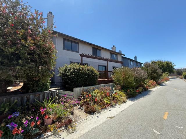 159 Port Royal Avenue, Foster City CA: https://media.crmls.org/mediaz/726bae7f-366e-4d45-8659-86e14635e9b5.jpg