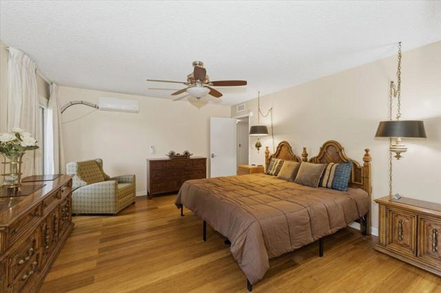 2385 Silver Oak Circle, Palm Springs CA: https://media.crmls.org/mediaz/726cade7-60b9-4212-bc7a-1485cec0d43b.jpg