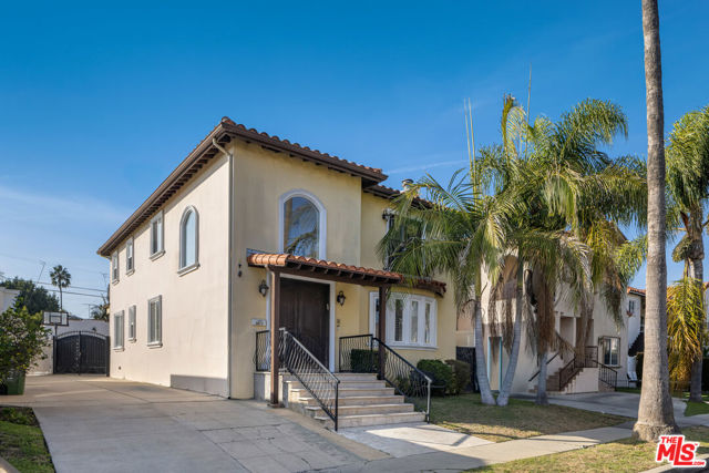 1471 S Crest Drive, Los Angeles CA: https://media.crmls.org/mediaz/726d3869-3a06-49a7-996e-3cad581d2154.jpg